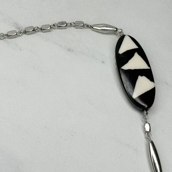 Chicos Black White Geometric Beaded Long Silver Chain Necklace 46" ✨ - Picture 3 of 9